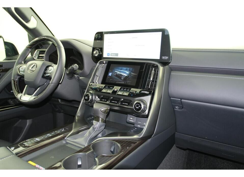 Lexus LX, IV 600 3.5 AT (415 л.с.) 4WD