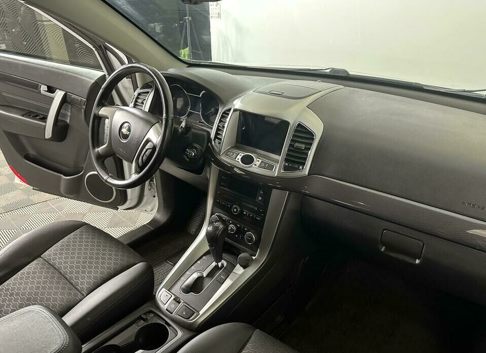 Chevrolet Captiva 2.2d AT (184 л.с.) 4WD