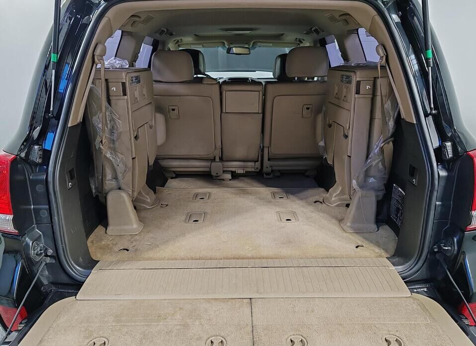 Toyota Land Cruiser, 200 Series 4.5d AT (235 л.с.) 4WD