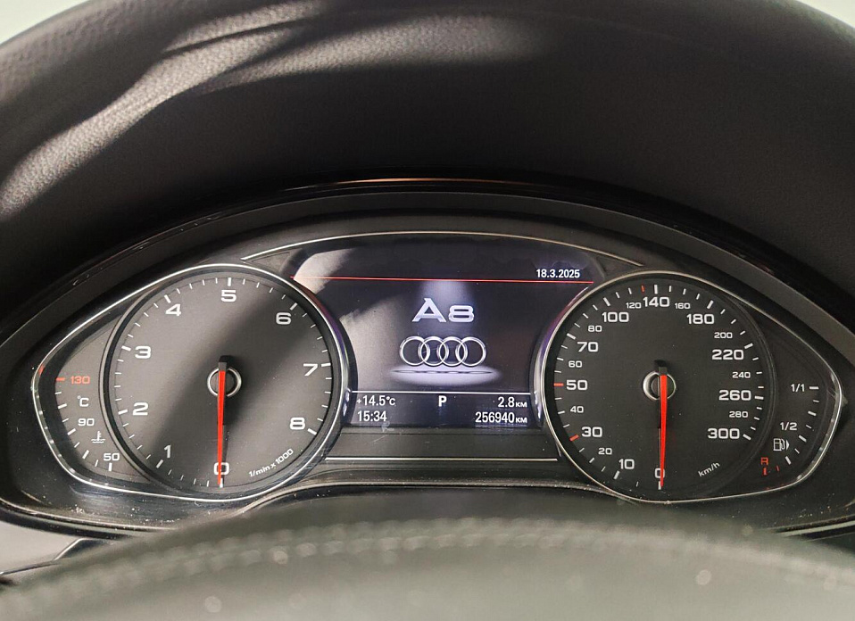 Audi A8, III (D4) 3.0 AT (290 л.с.) 4WD