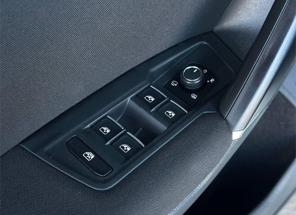 Volkswagen Tiguan, II 2.0d MT (150 л.с.) 4WD