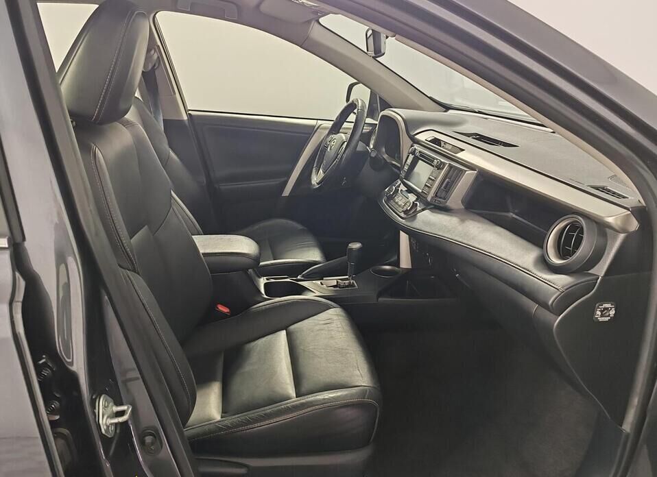 Toyota RAV4, IV (XA40) 2.0 CVT (146 л.с.) 4WD