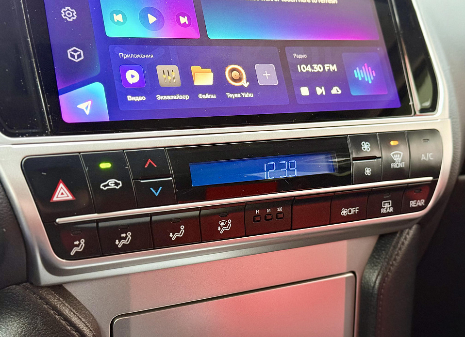 Toyota Land Cruiser Prado, 150 Series Рестайлинг 3 2.8d AT (204 л.с.) 4WD