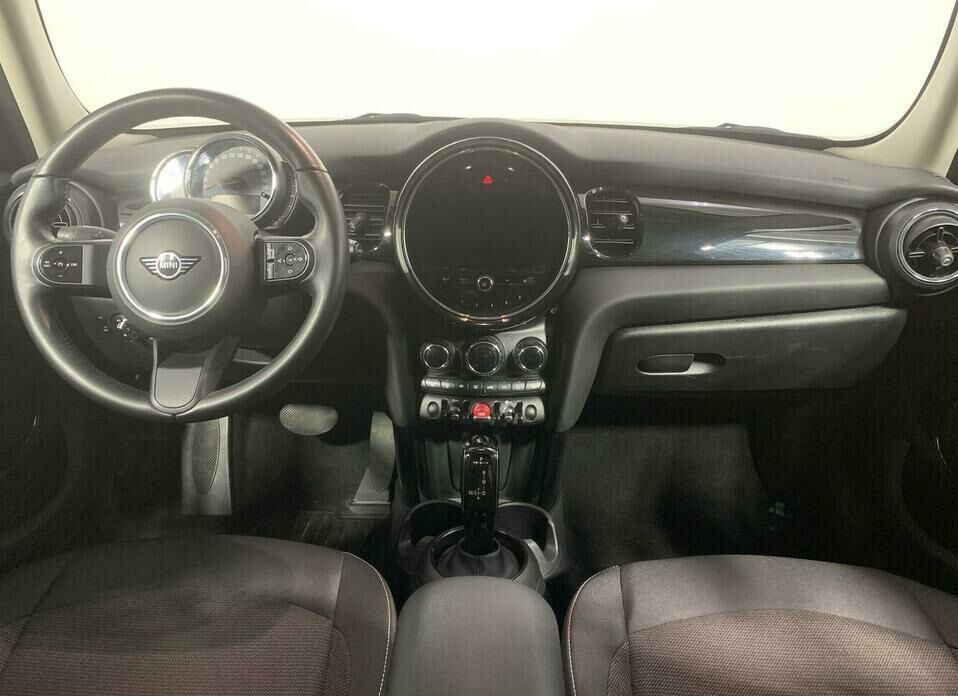 MINI Hatch Cooper 1.5 AMT (136 л.с.)