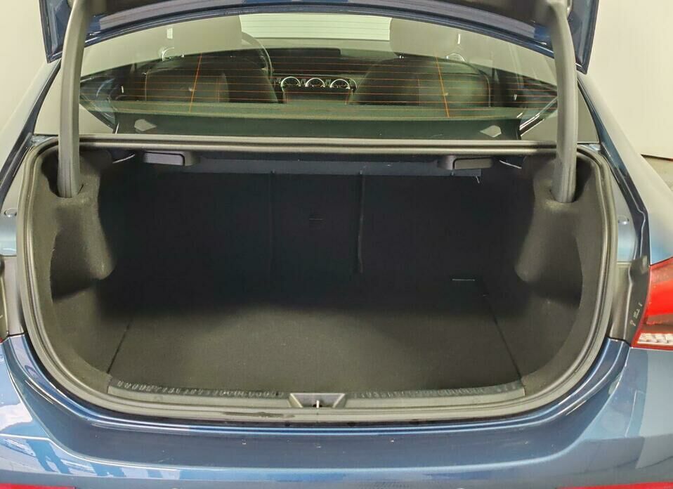 Mercedes-Benz A-Класс 200 1.3 AMT (150 л.с.)