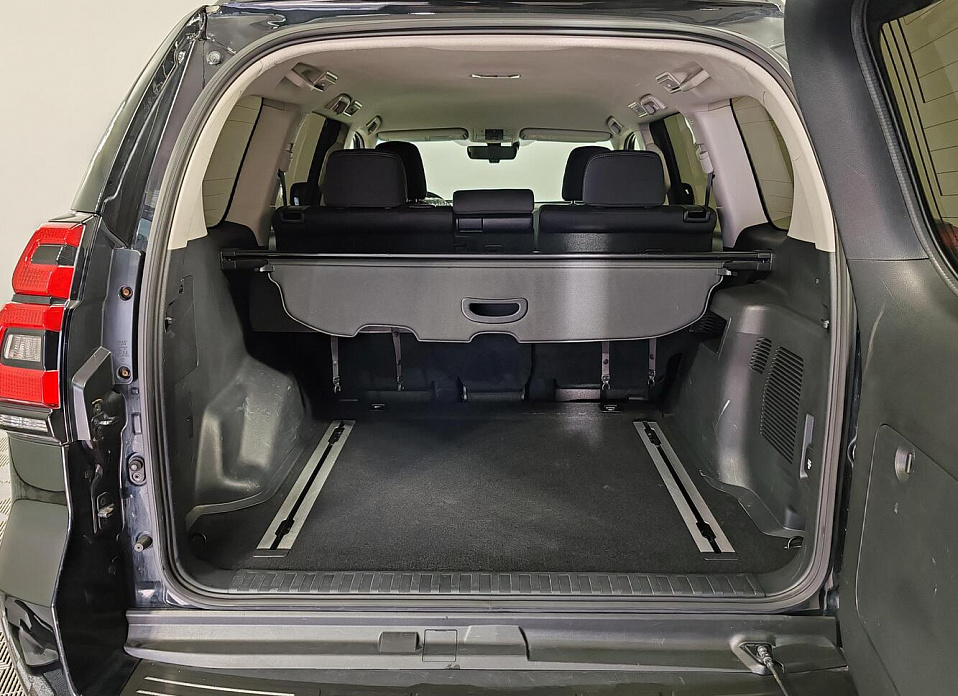 Toyota Land Cruiser Prado, 150 Series Рестайлинг 2 2.8d AT (177 л.с.) 4WD