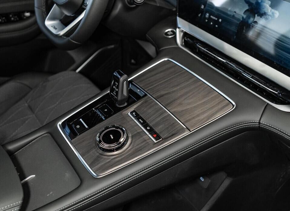 Geely Monjaro, I 2.0 AT (238 л.с.) 4WD