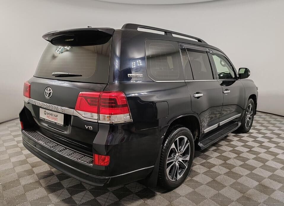 Toyota Land Cruiser, 200 Series Рестайлинг 2 4.5d AT (249 л.с.) 4WD