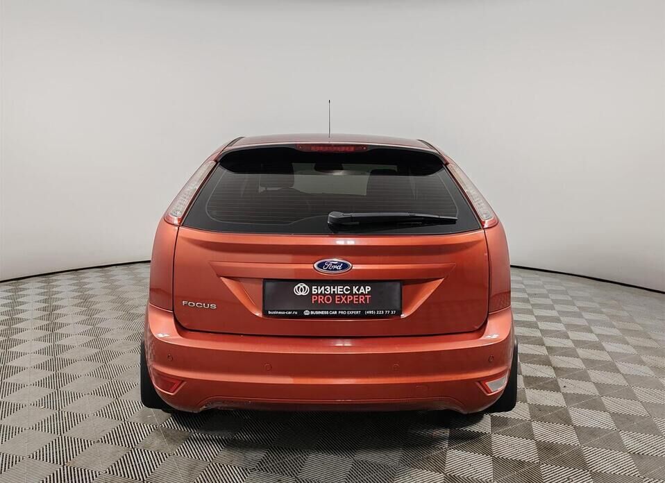 Ford Focus, II Рестайлинг 1.6 MT (115 л.с.)