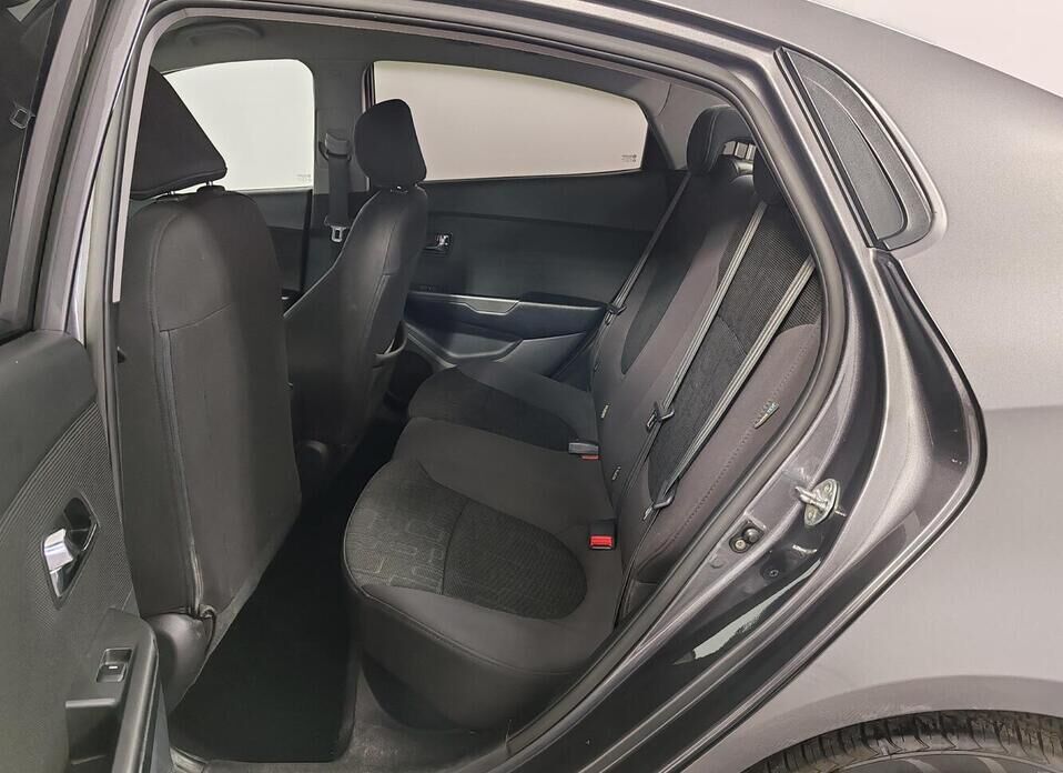 Kia Rio, III 4-speed 1.6 AT (123 л.с.)