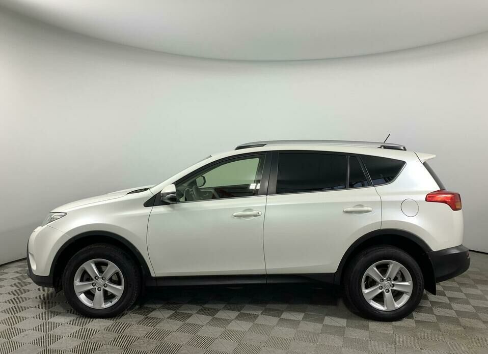 Toyota RAV4 2.2d AT (149 л.с.) 4WD