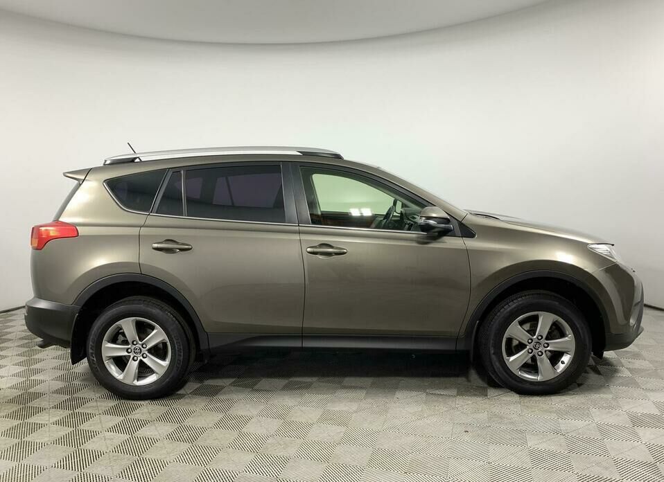 Toyota RAV4 2.2d AT (149 л.с.) 4WD