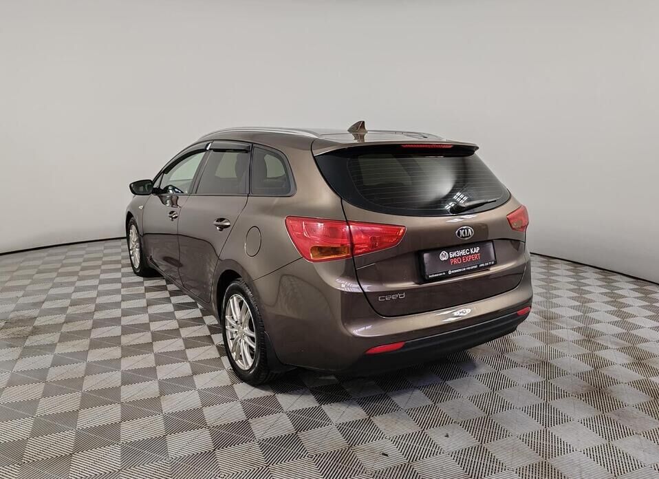 Kia Ceed, II Рестайлинг 1.6 AT (130 л.с.)