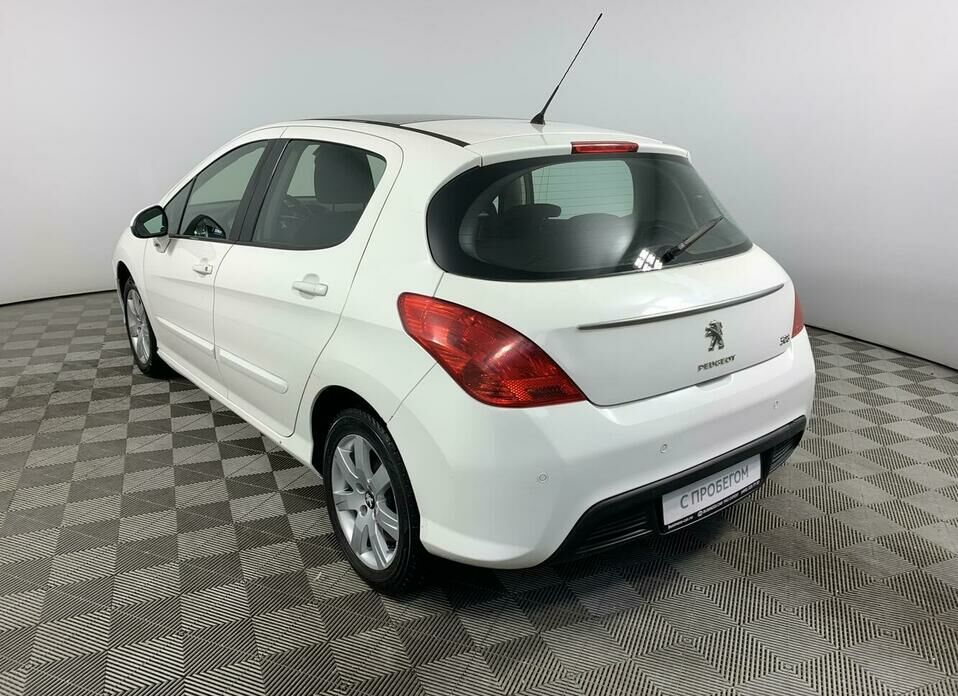 Peugeot 308 1.6 MT (120 л.с.)