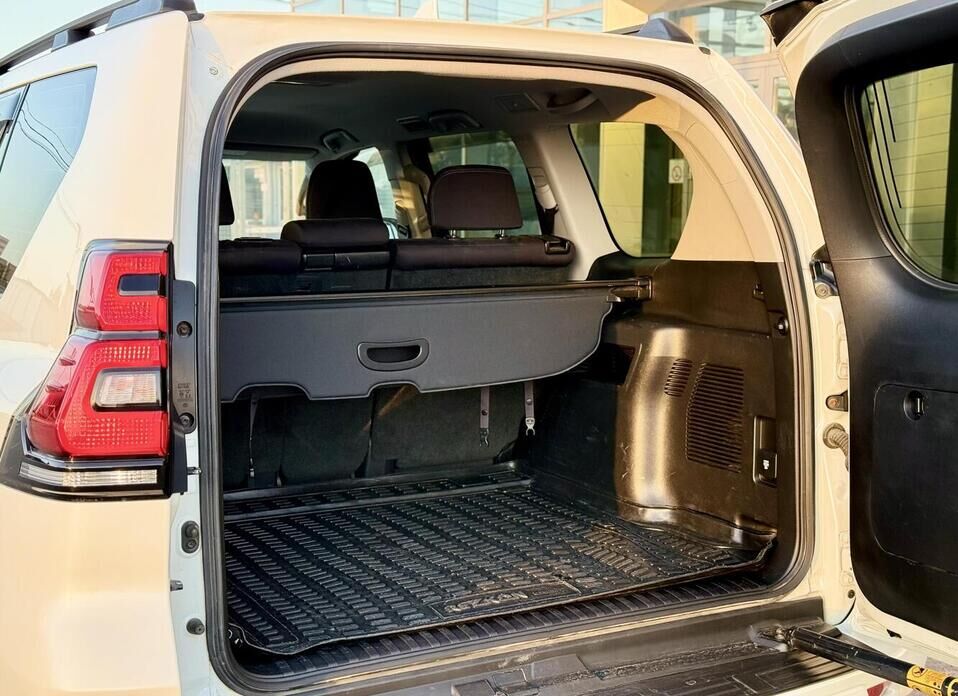 Toyota Land Cruiser Prado, 150 Series Рестайлинг 2 2.8d AT (177 л.с.) 4WD