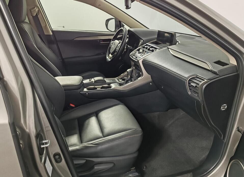 Lexus NX, I Рестайлинг 200 2.0 CVT (150 л.с.) 4WD