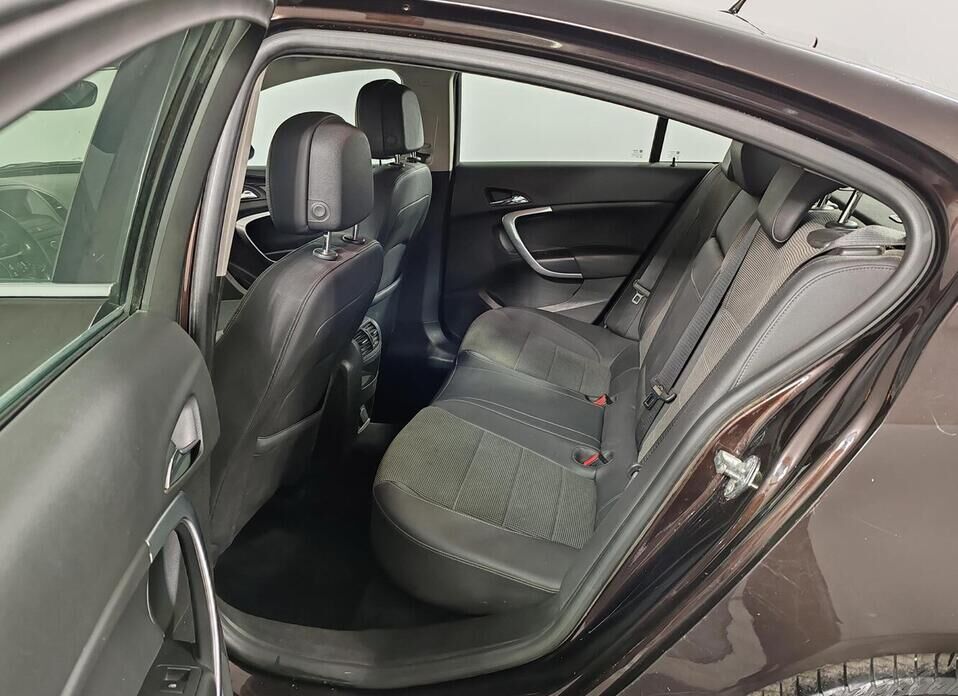 Opel Insignia, I 1.6 MT (180 л.с.)