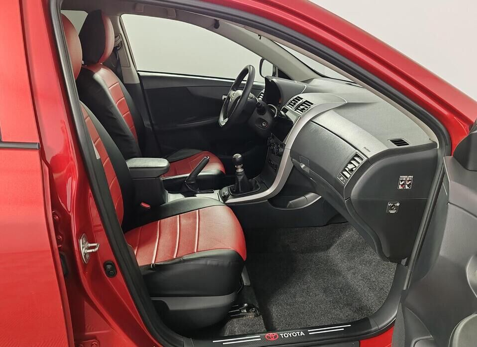 Toyota Corolla, X (E140, E150) Рестайлинг 1.6 MT (124 л.с.)
