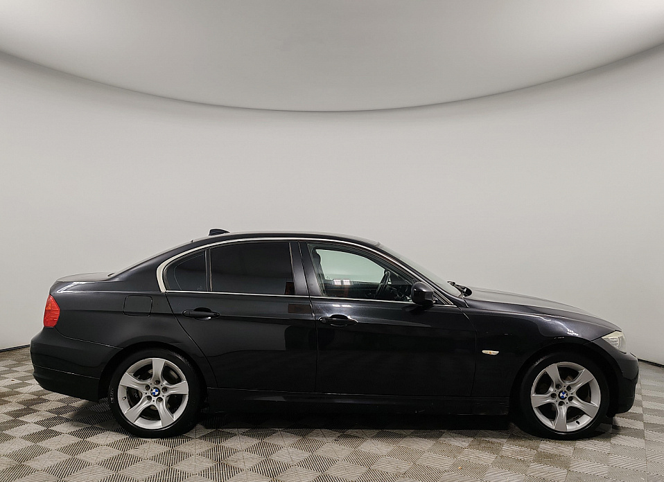 BMW 3 серии, V (E90/E91/E92/E93) Рестайлинг 320i 2.0 AT (156 л.с.)