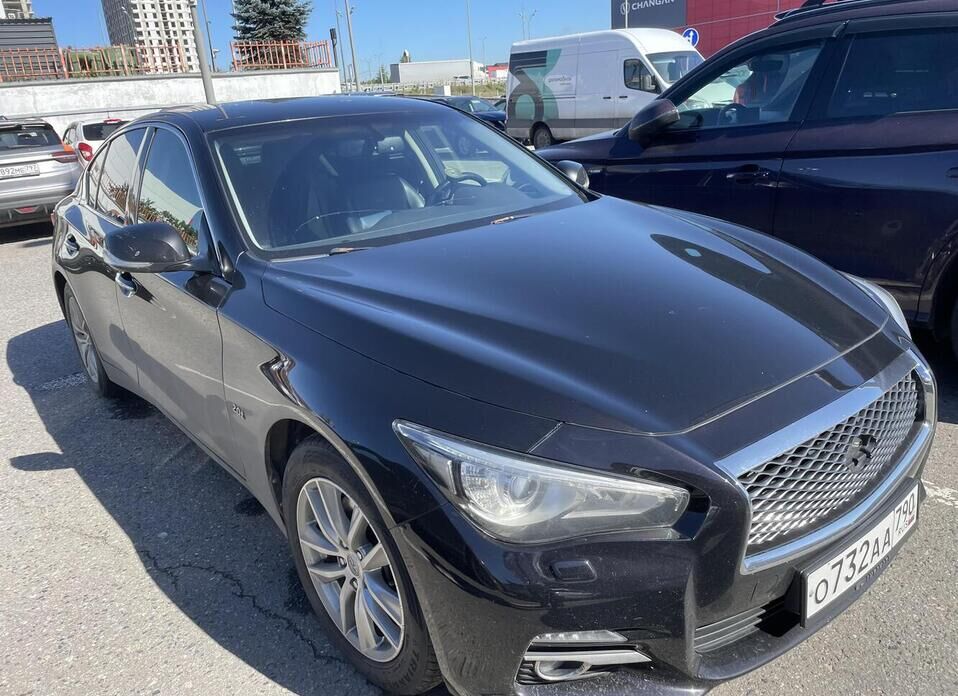 Infiniti Q50 2.0 AT (211 л.с.)