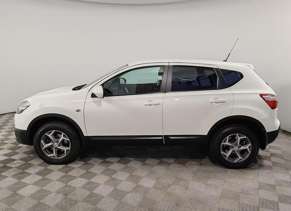 Nissan Qashqai 2.0 CVT (141 л.с.)
