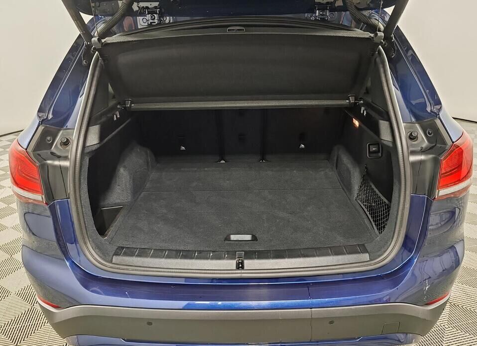 BMW X1, II (F48) Рестайлинг 18d xDrive 2.0d AT (150 л.с.) 4WD