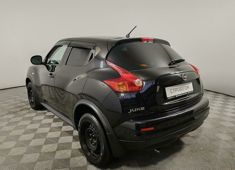 Nissan Juke 1.6 CVT (117 л.с.)