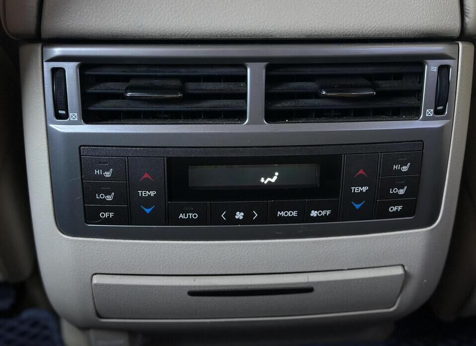 Lexus LX, III Рестайлинг 570 5.7 AT (367 л.с.) 4WD