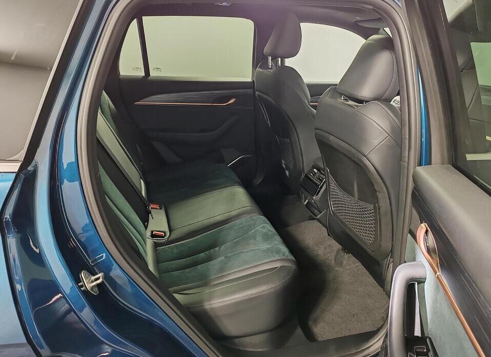 Geely Monjaro 2.0 AT (238 л.с.) 4WD