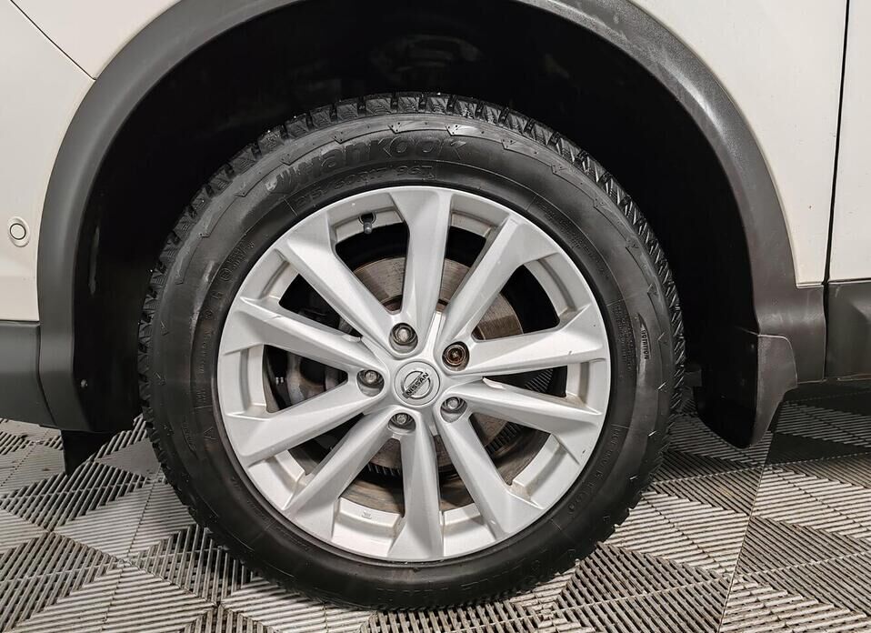 Nissan Qashqai, II 2.0 CVT (144 л.с.) 4WD