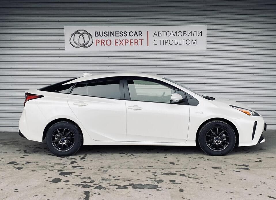 Toyota Prius, IV Рестайлинг (XW50) 1.8hyb AT (98 л.с.)