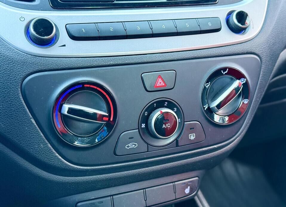 Hyundai Solaris, II 1.6 AT (123 л.с.)