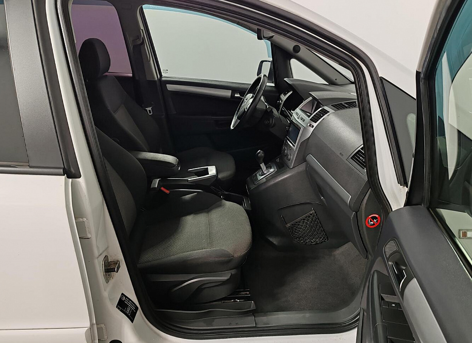 Opel Zafira, B Рестайлинг 1.8 AMT (140 л.с.)