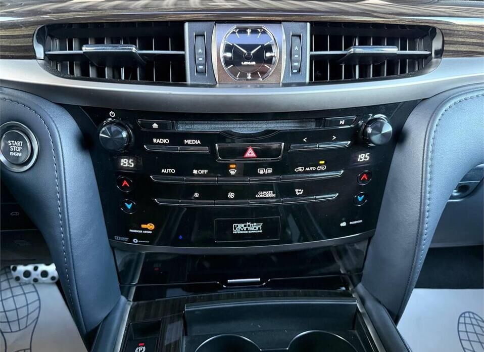 Lexus LX, III Рестайлинг 2 570 5.7 AT (367 л.с.) 4WD