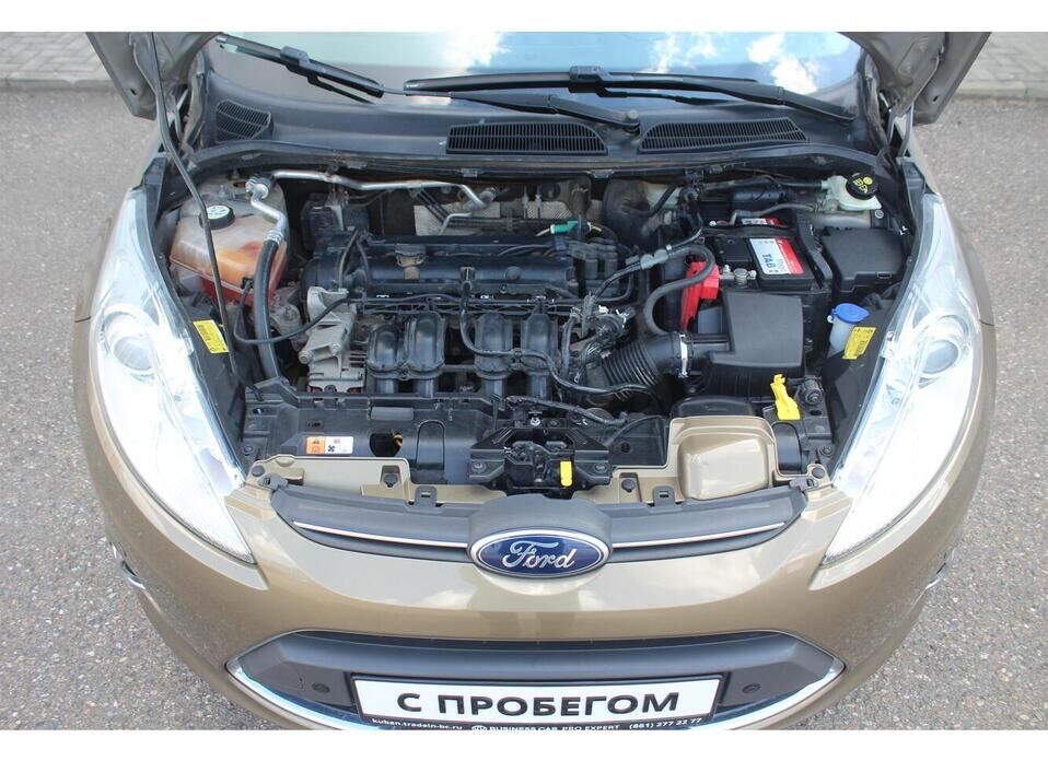 Ford Fiesta 1.4 AT (96 л.с.)