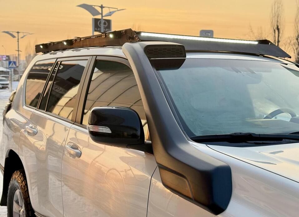 Toyota Land Cruiser Prado, 150 Series Рестайлинг 3 2.8d AT (200 л.с.) 4WD