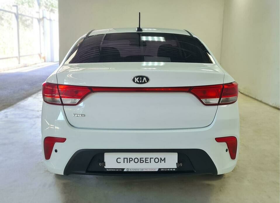 Kia Rio 1.6 AT (123 л.с.)