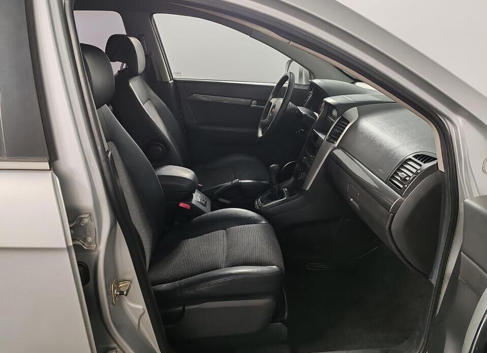 Chevrolet Captiva 2.4 MT (136 л.с.) 4WD