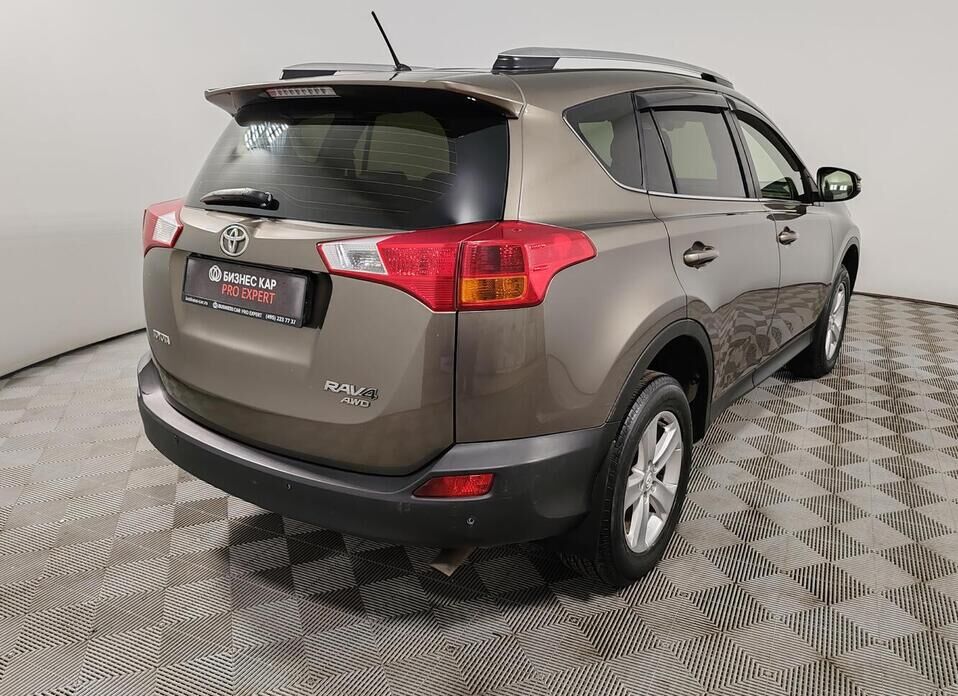 Toyota RAV4, IV (XA40) 2.0 CVT (146 л.с.) 4WD