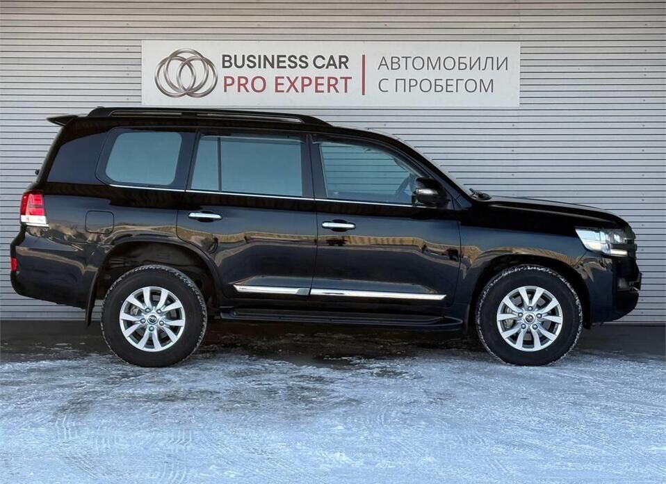 Toyota Land Cruiser, 200 Series Рестайлинг 2 4.5d AT (249 л.с.) 4WD