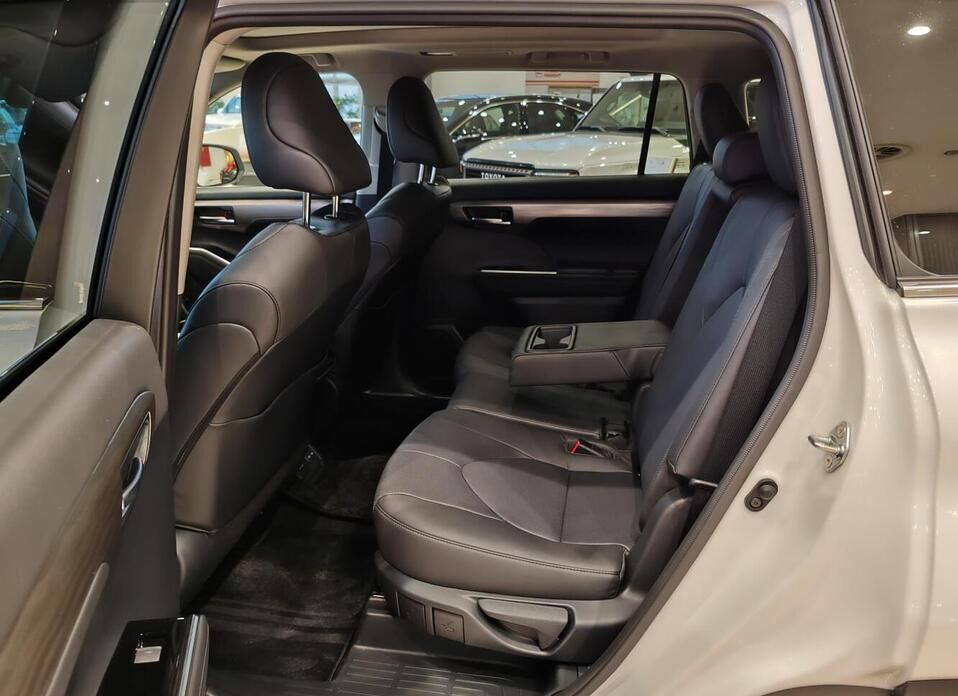 Toyota Highlander, IV (U70) 2.0 AT (248 л.с.) 4WD