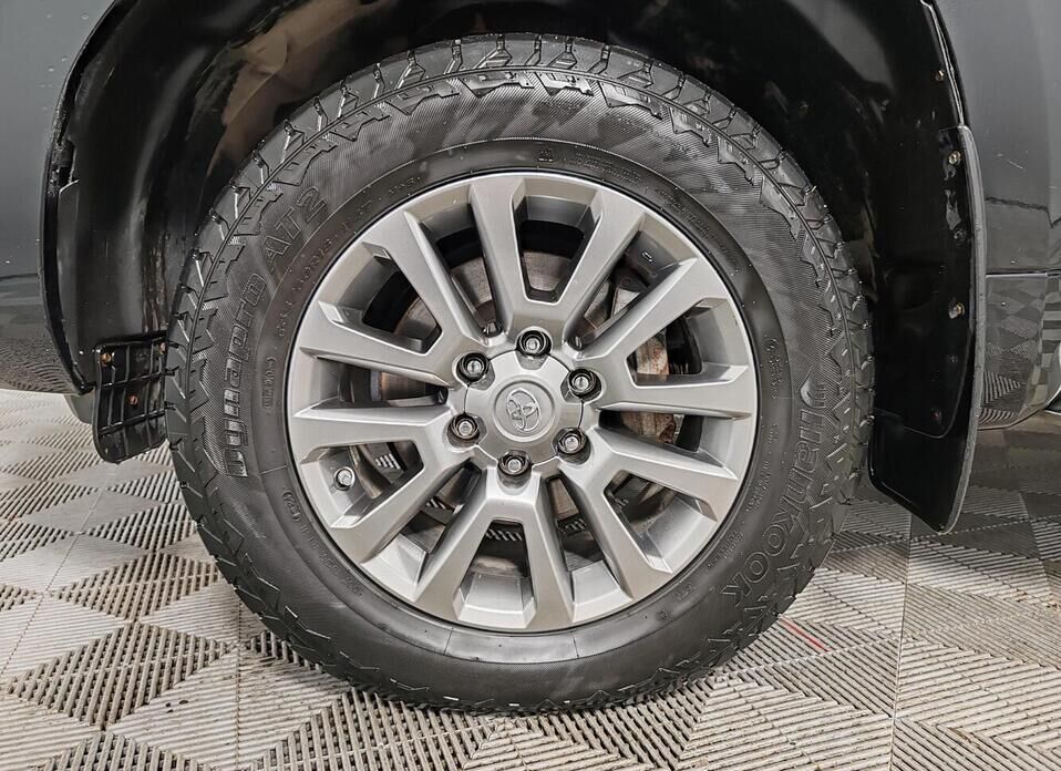 Toyota Land Cruiser Prado, 150 Series Рестайлинг 2 2.8d AT (177 л.с.) 4WD