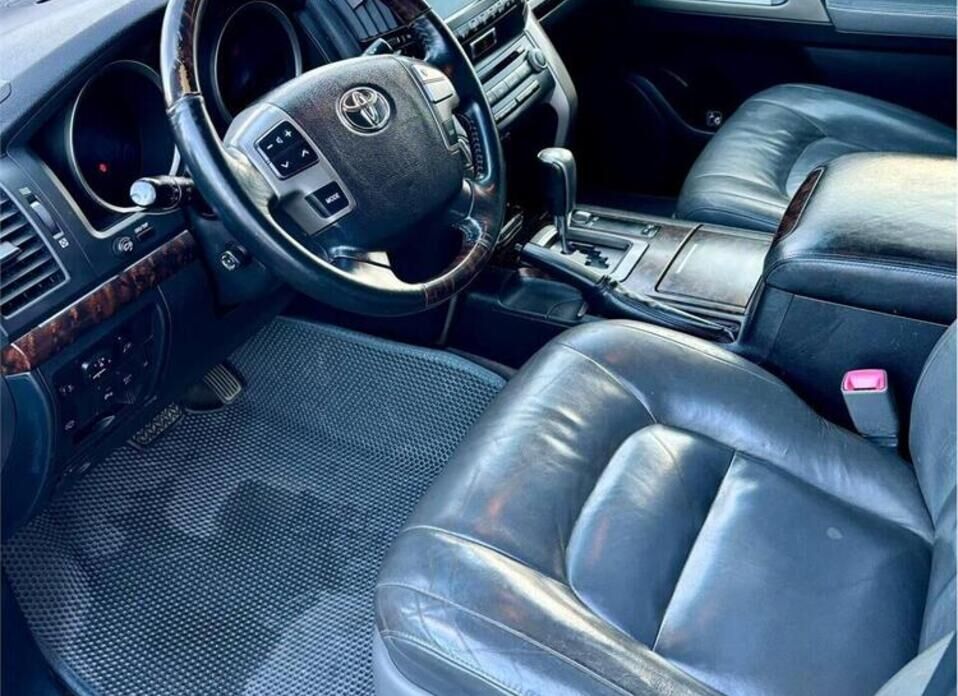 Toyota Land Cruiser, 200 Series 4.7 AT (288 л.с.) 4WD