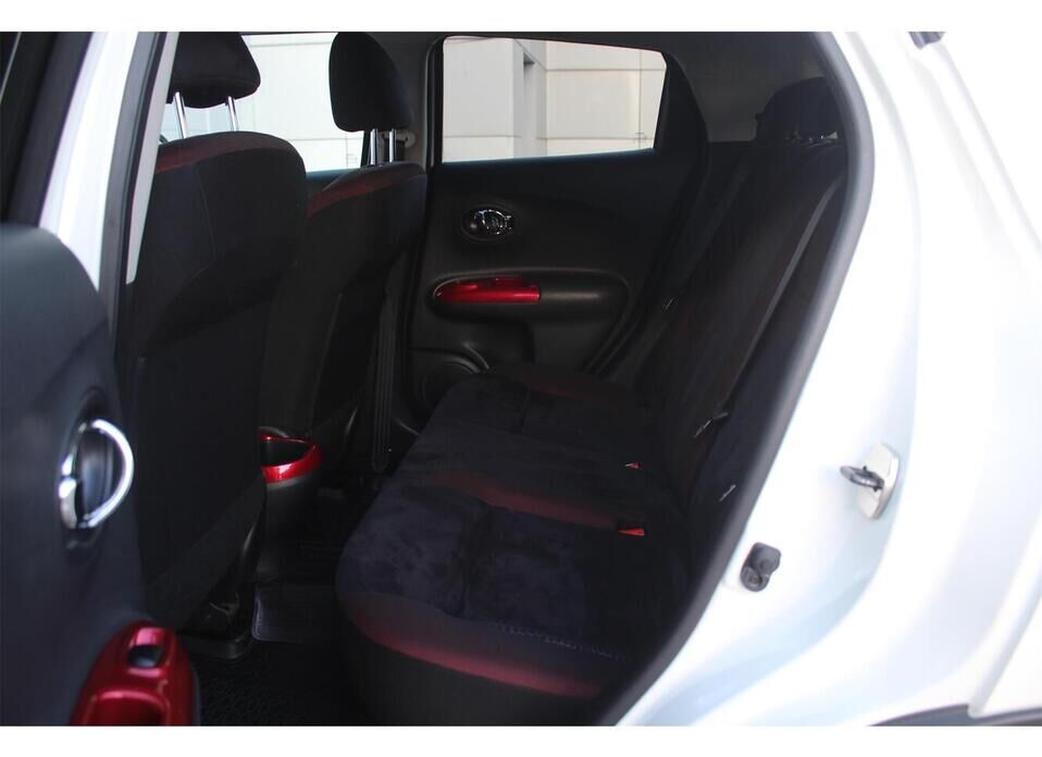 Nissan Juke, I 1.6 MT (117 л.с.)