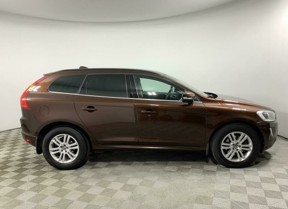 Volvo XC60 2.4d AT (181 л.с.) 4WD