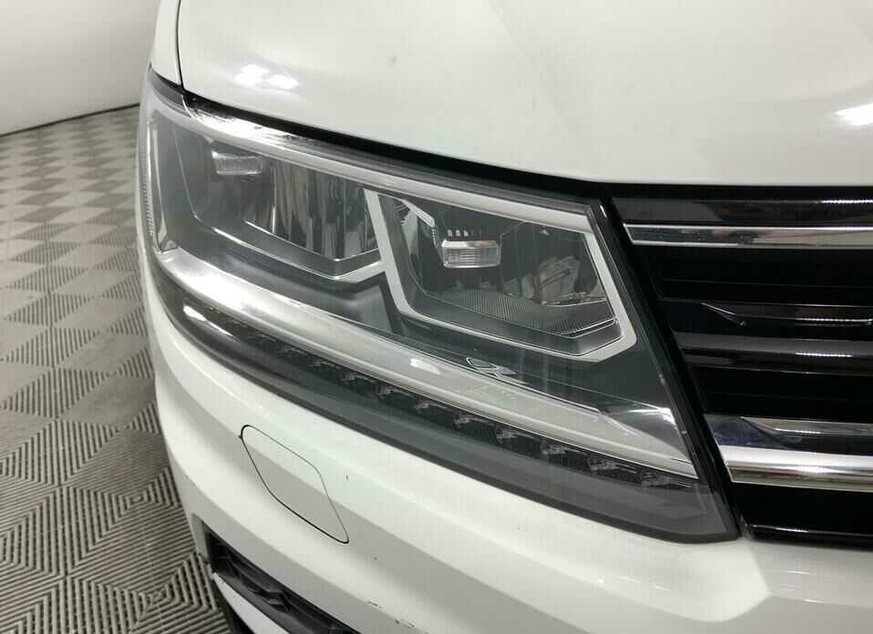 Volkswagen Tiguan 2.0 AMT (180 л.с.) 4WD