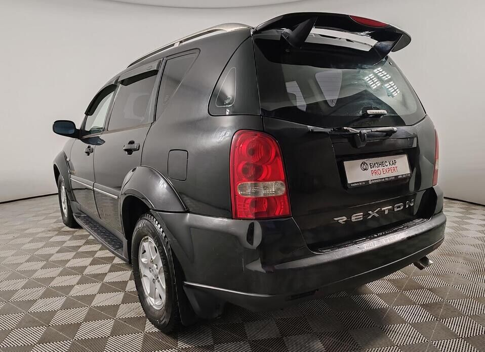 SsangYong Rexton, II 2.7d AT (163 л.с.) 4WD