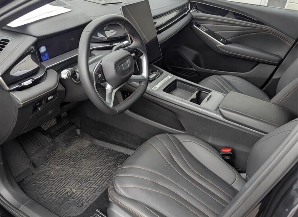 Geely Preface 2.0 AMT (200 л.с.)