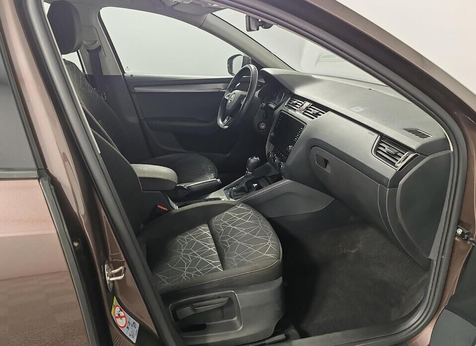 Skoda Octavia, III (A7) Рестайлинг 1.4 AMT (150 л.с.)