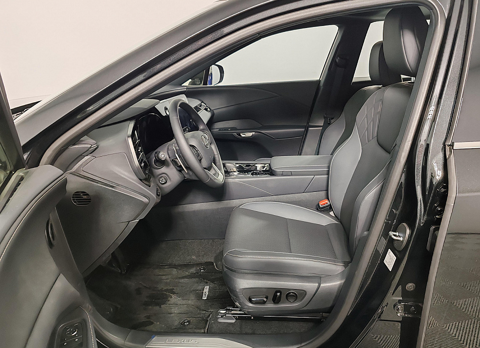 Lexus RX, V 300 2.0 AT (248 л.с.) 4WD